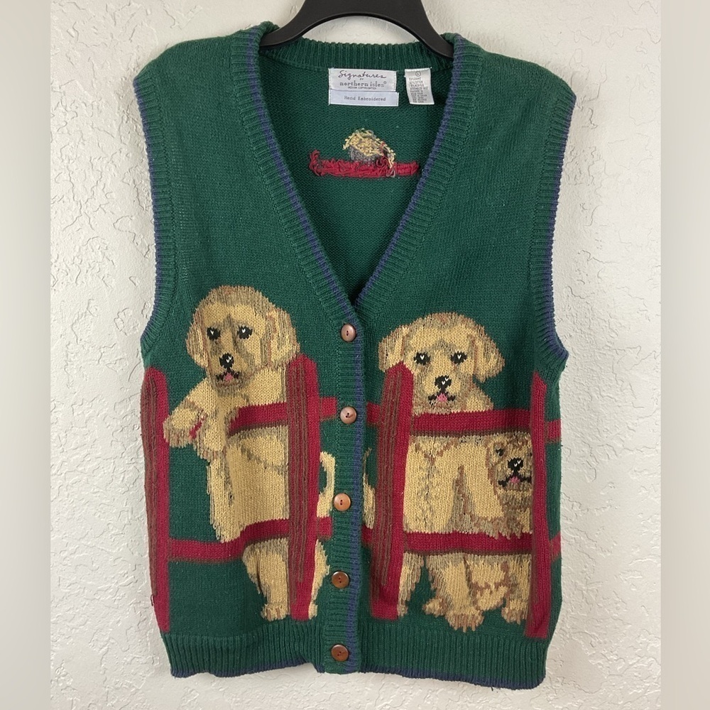 Vintage Signatures by Northern Isles Hand Embroidered Puppy Sweater Vest Large